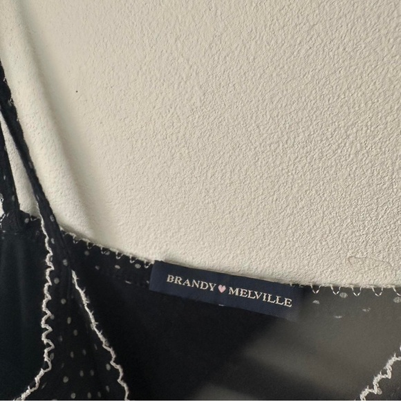 BRANDY MELVILLE “AUDREY POLKA DRESS” - Picture 4 of 5